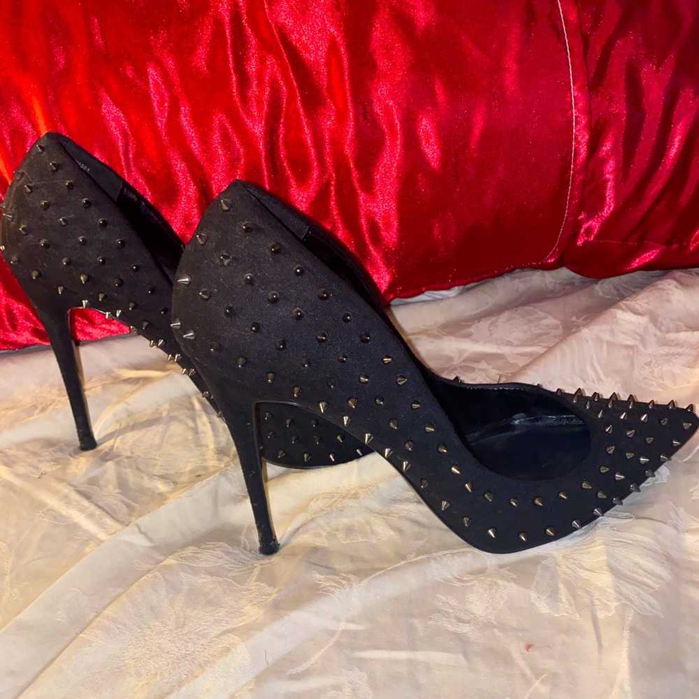 Steve Madden punk rock studs heels 9.5
